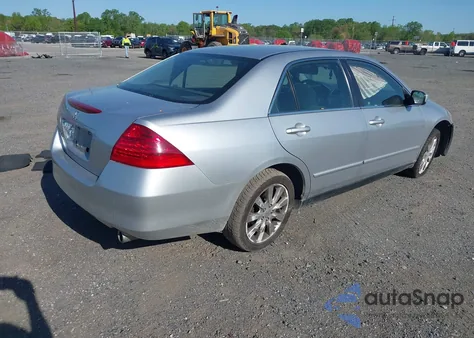 2006 Honda Accord 3.0 Lx z USA, uszkodzony, nr VIN 1HGCM66396A043486